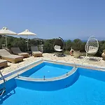 Bacchus Corfu * Кассиопи