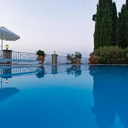 Bacchus Corfu קאסיופי