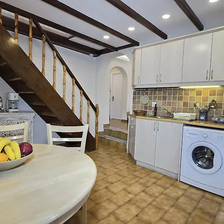 Bacchus Corfu וילה *