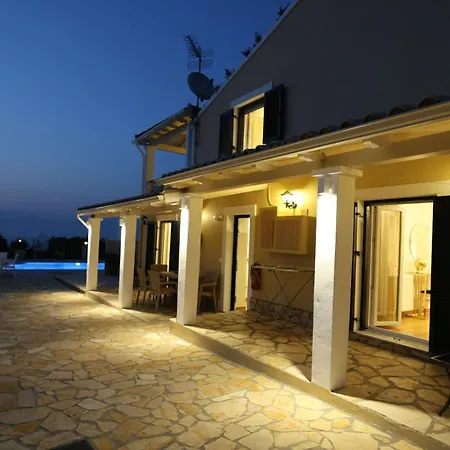 Willa Bacchus Corfu Kassiopi